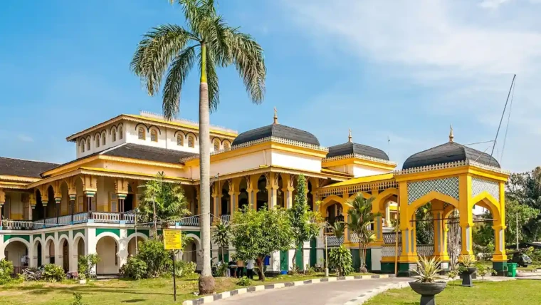 Istana Maimun