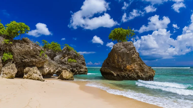 pantai bingin