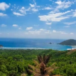 Pantai Sekotong – Oase Tenang dengan Perairan Biru dan Panorama Pulau Kecil