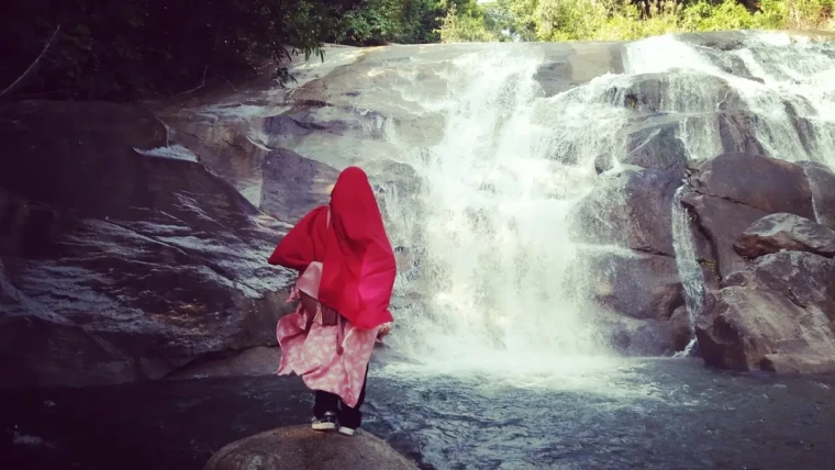 Air Terjun Riam Merasap