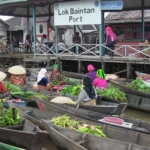 Pasar Terapung Lok Baintan, Pasar Pagi di Atas Sungai Martapura dengan Perahu Jukung