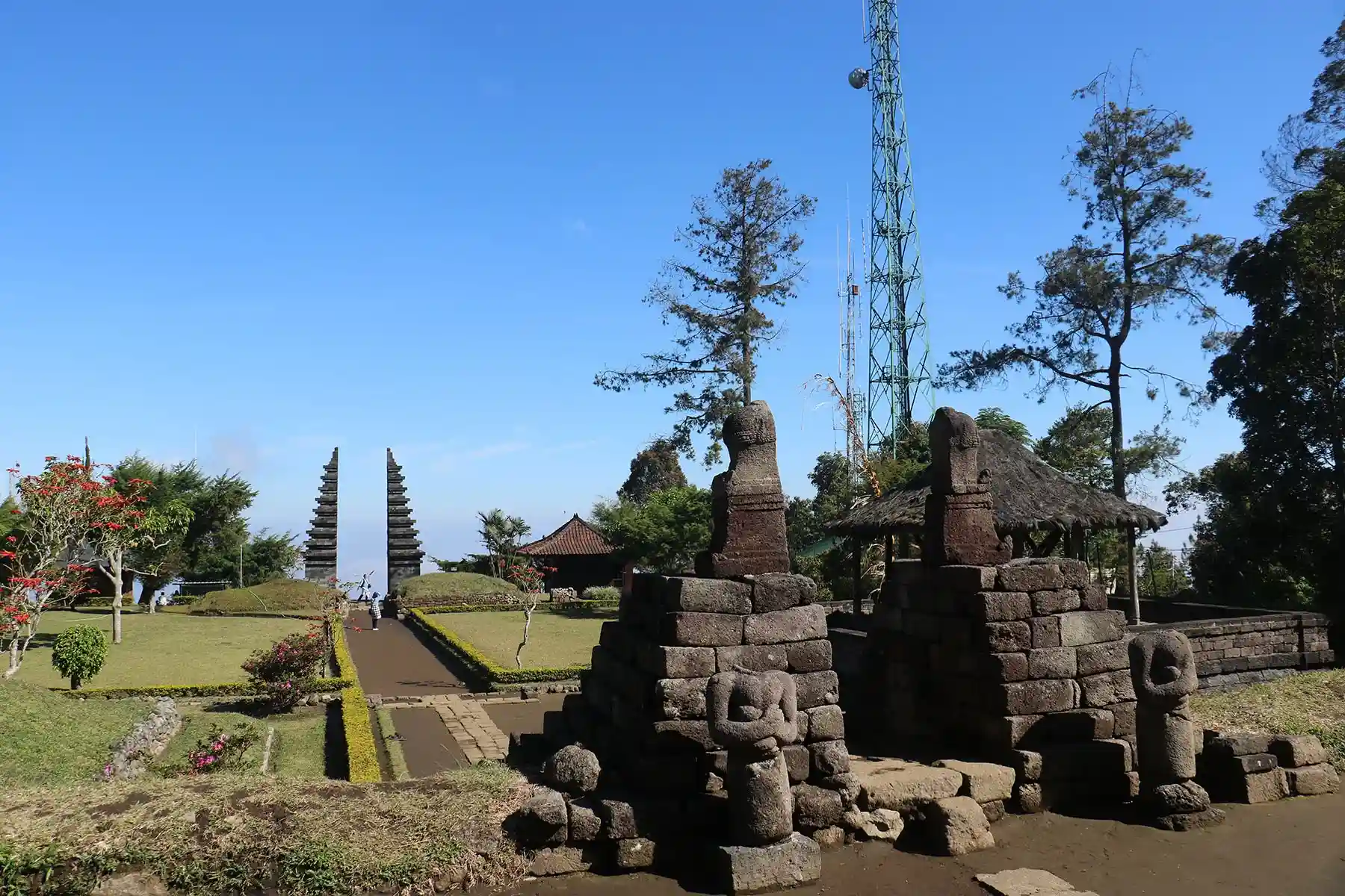 Candi Cetho, Pintu Sunyi di Punggung Gunung Lawu
