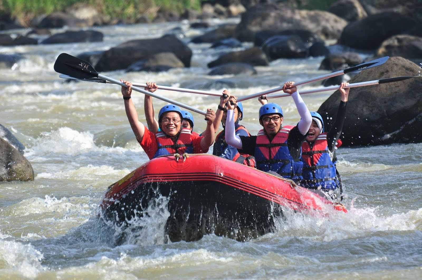 Sungai Citarik, Sukabumi Jawa Barat: Basah Basahan Serius di Rumahnya Arung Jeram